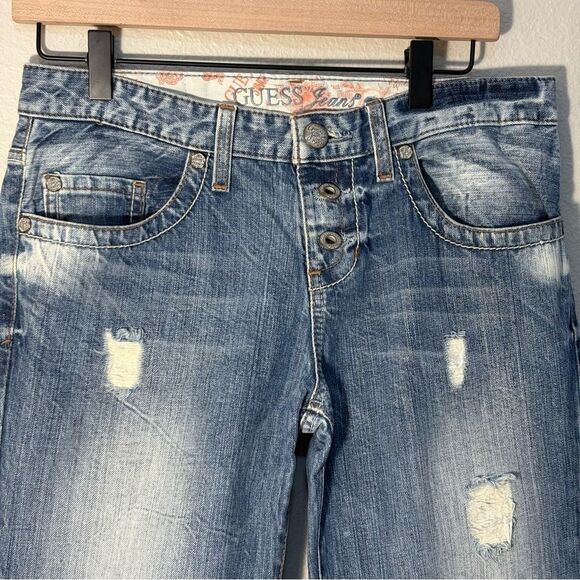 Guess Jeans Y2K 1981 Boyfriend Cropped Button Fly Blue Light Wash Women’s 26. - Picture 3 of 12